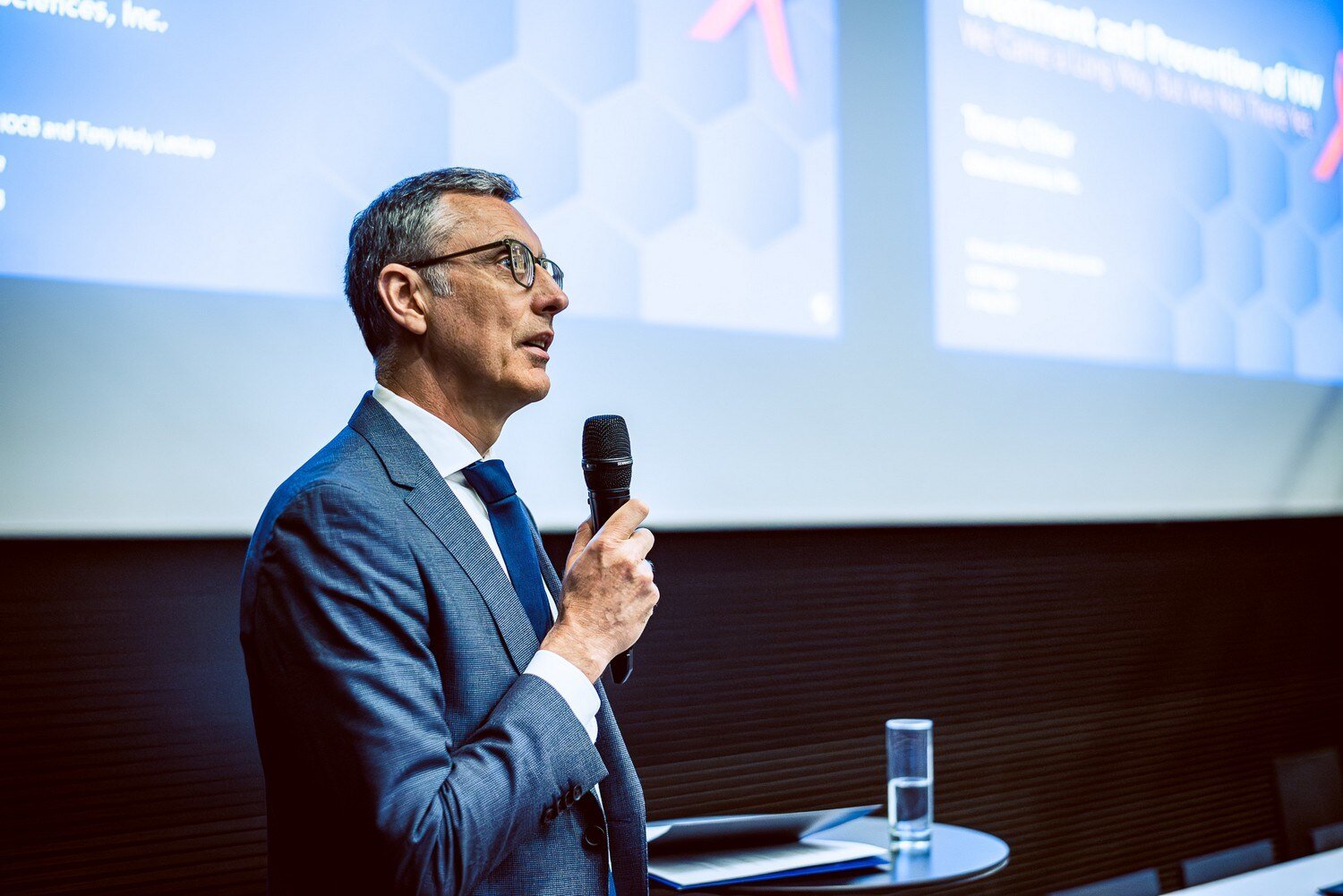 E15: Tomáš Cihlář's discoveries can stop the spread of HIV