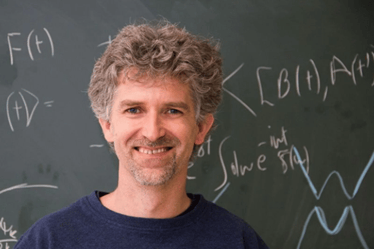 Jan Kuneš heads the scientific council for physics and does not believe in dogmas