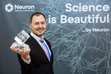 Pluskal otevřel světu databázi, která může urychlit hledání léků