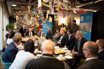 Cena Neuron za přínos světové vědě 2014 – beseda