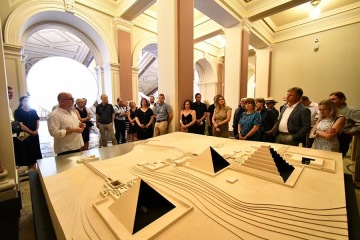 Neuron Club se s prof. Bártou vydal do starověkého Egypta