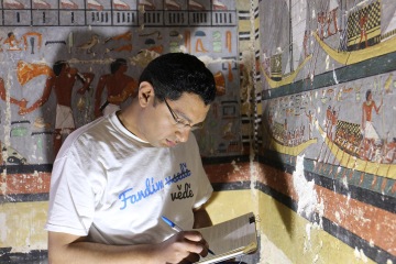 Čeští egyptologové našli vzácnou hrobku, za podpory Neuronu!