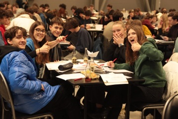 NF Neuron podpořil soutěž Fyziklání 2023